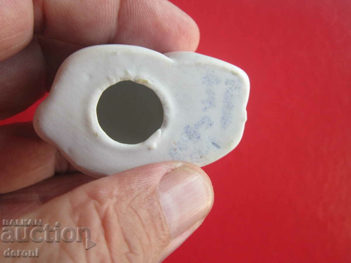 Auction Porcelain figurine Bunny marked Auction Porcelain figurine Bunny marked