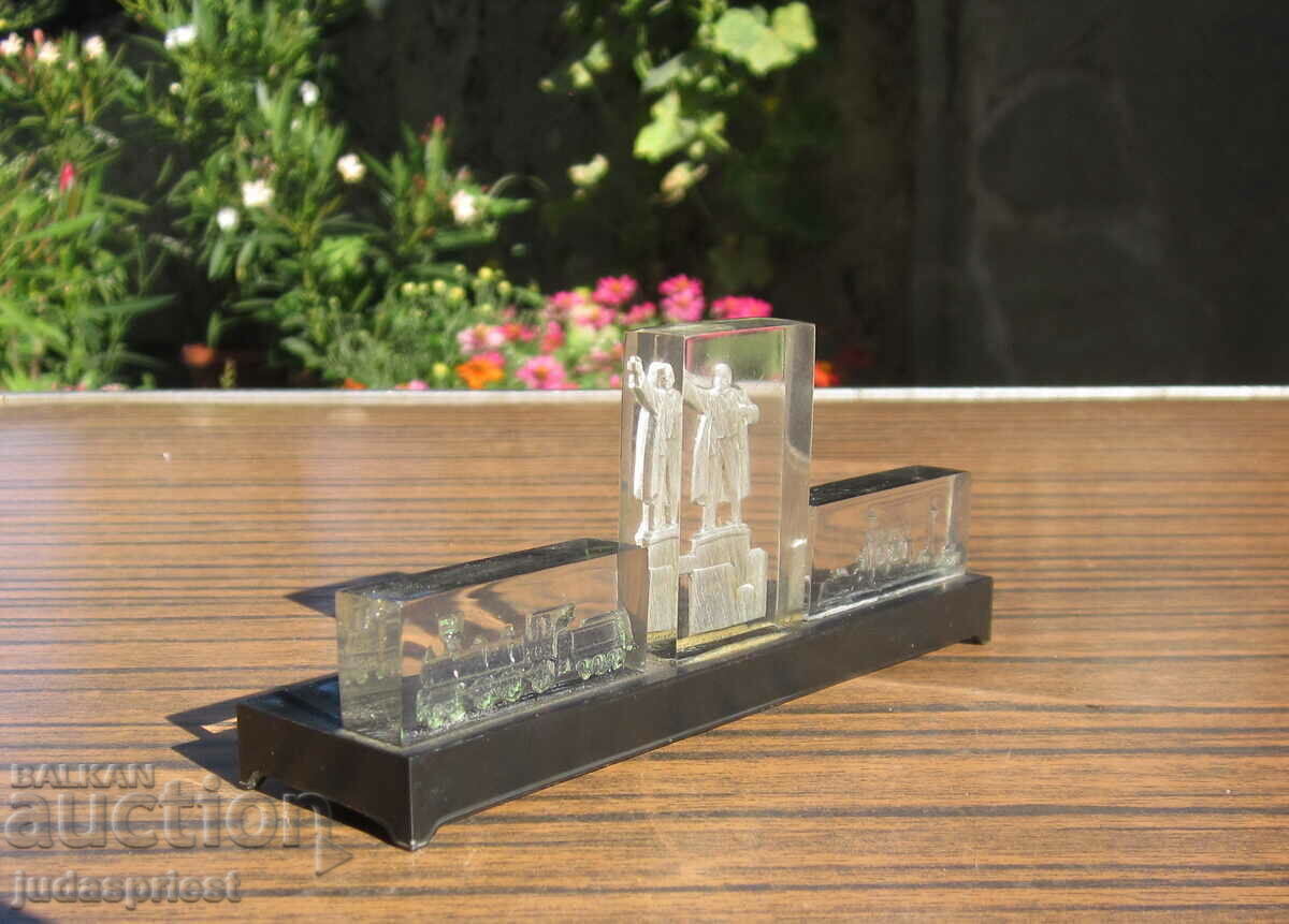 Παράδοση παλιά ρωσική σοβιετική φιγούρα πλαστική ατμομηχανή πλοίου Λένιν Παράδοση παλιά ρωσική σοβιετική φιγούρα πλαστική ατμομηχανή πλοίου Λένιν