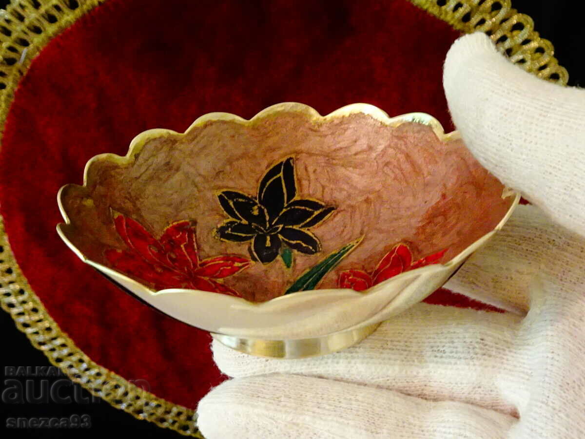 Bronze bowls, candy boxes with cellular enamel, 2 pieces. with price 32.00 BGN | € 16.36