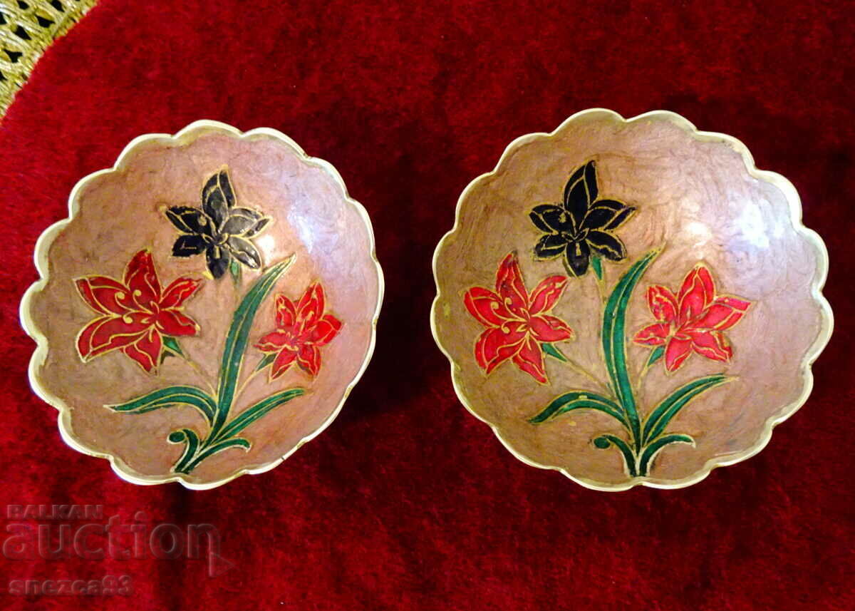 Bronze bowls, candy boxes with cellular enamel, 2 pieces.