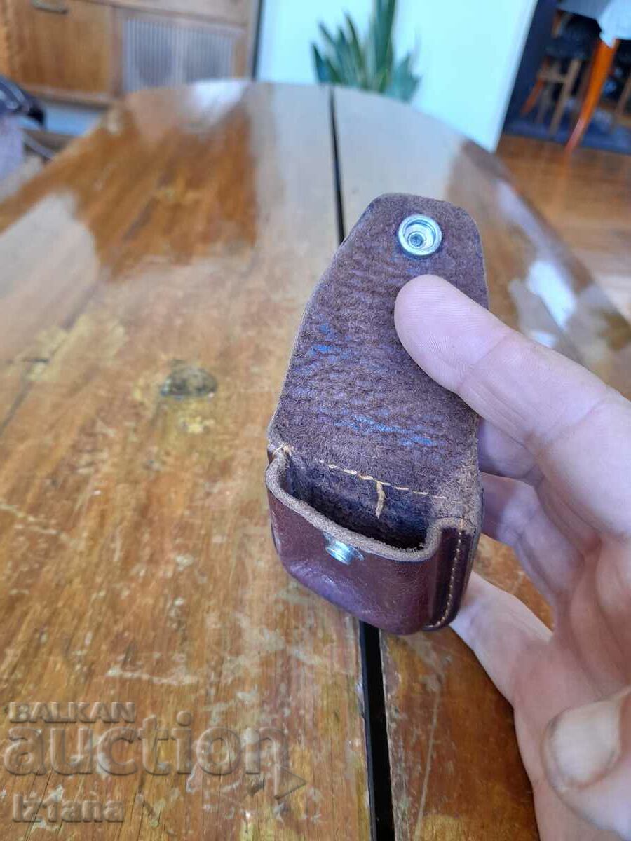 Παράδοση Δερμάτινη θήκη για αναπτήρα Zippo Παράδοση Δερμάτινη θήκη για αναπτήρα Zippo