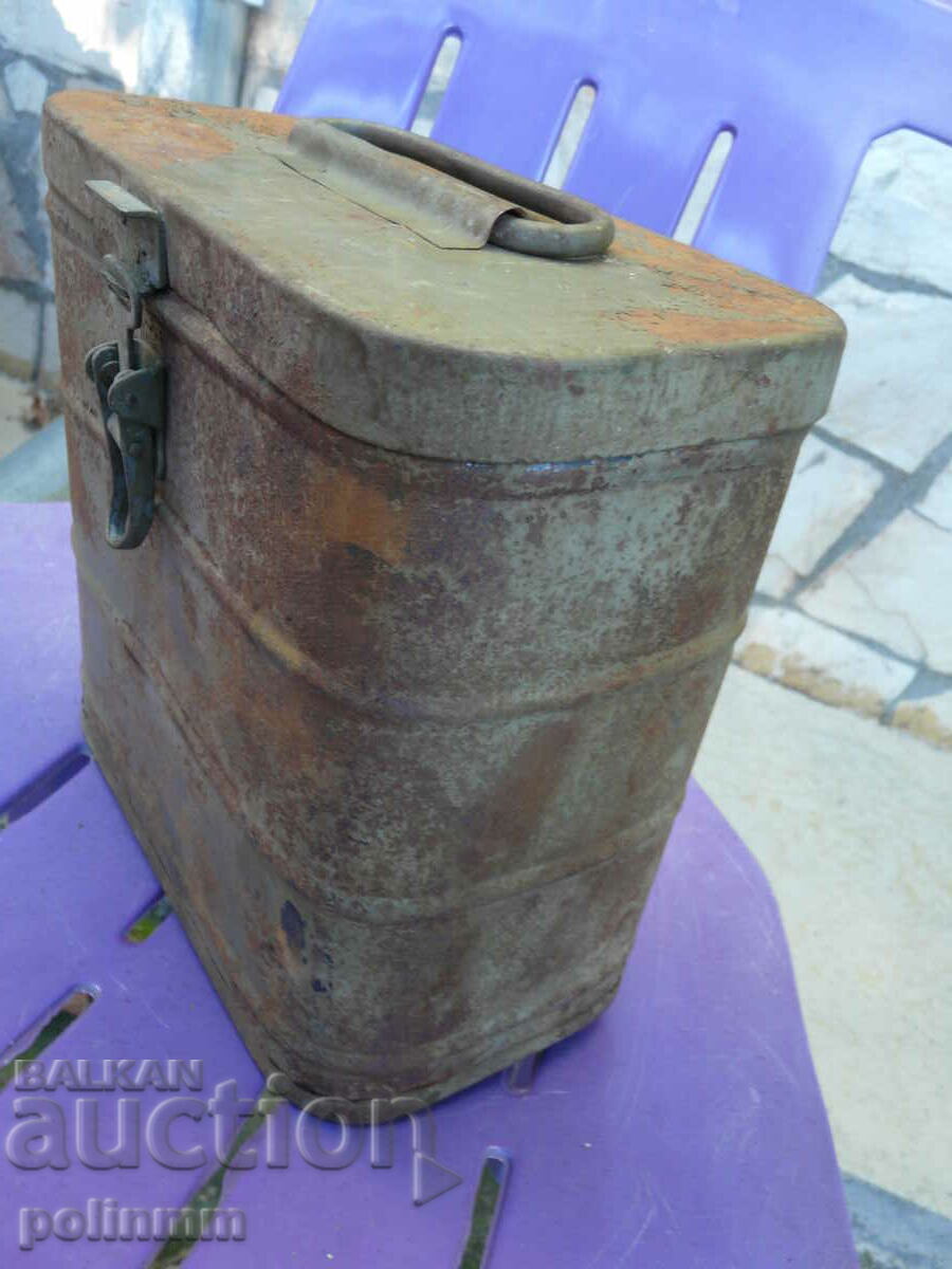 Machine gun cartridge case with price 25.00 BGN | € 12.78 Machine gun cartridge case with price 25.00 BGN | € 12.78