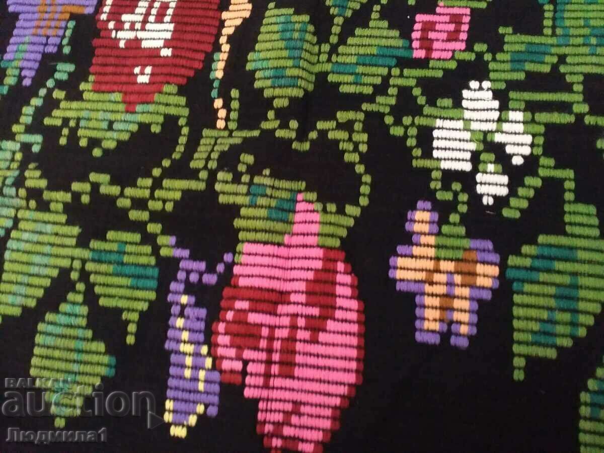 SQUARE with price 12.00 BGN | € 6.14 SQUARE with price 12.00 BGN | € 6.14