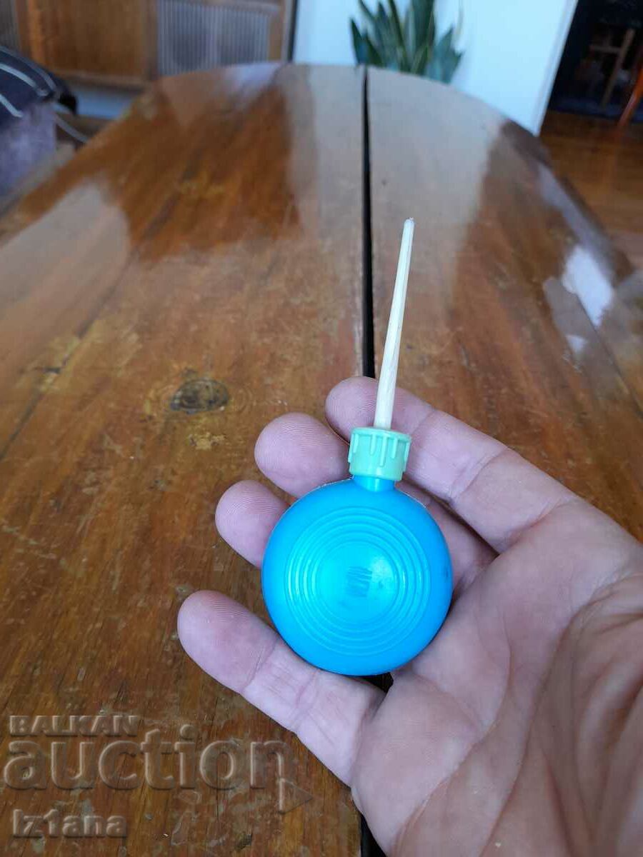 Old olive oil with price 10.00 BGN | € 5.11 Old olive oil with price 10.00 BGN | € 5.11