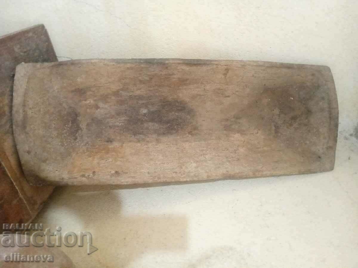 Auction wooden trough night d at 1 meter by 40 cm Auction wooden trough night d at 1 meter by 40 cm