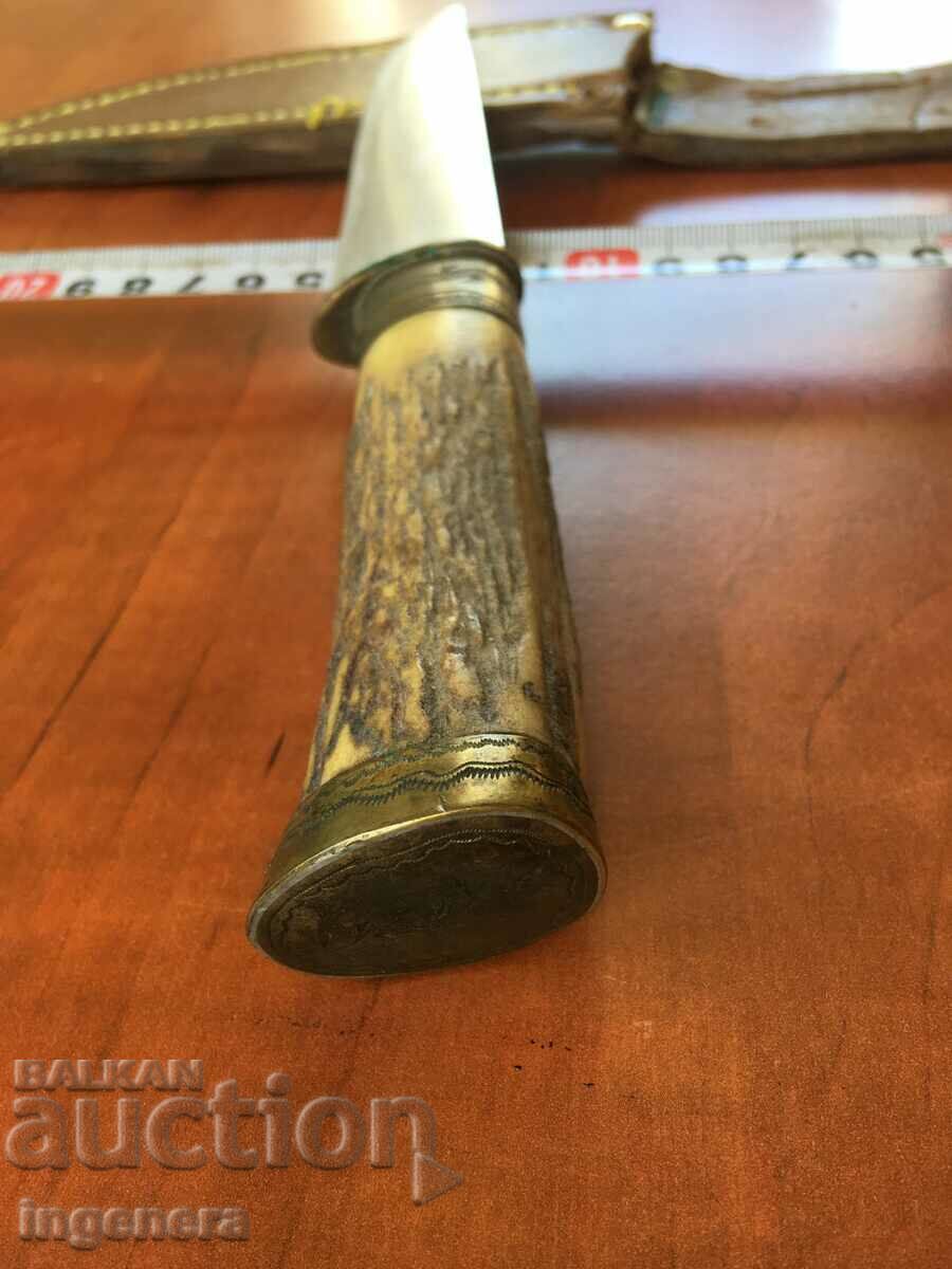 Auction KNIFE BLADE HUNTING KNIFE HORN COLORED Auction KNIFE BLADE HUNTING KNIFE HORN COLORED