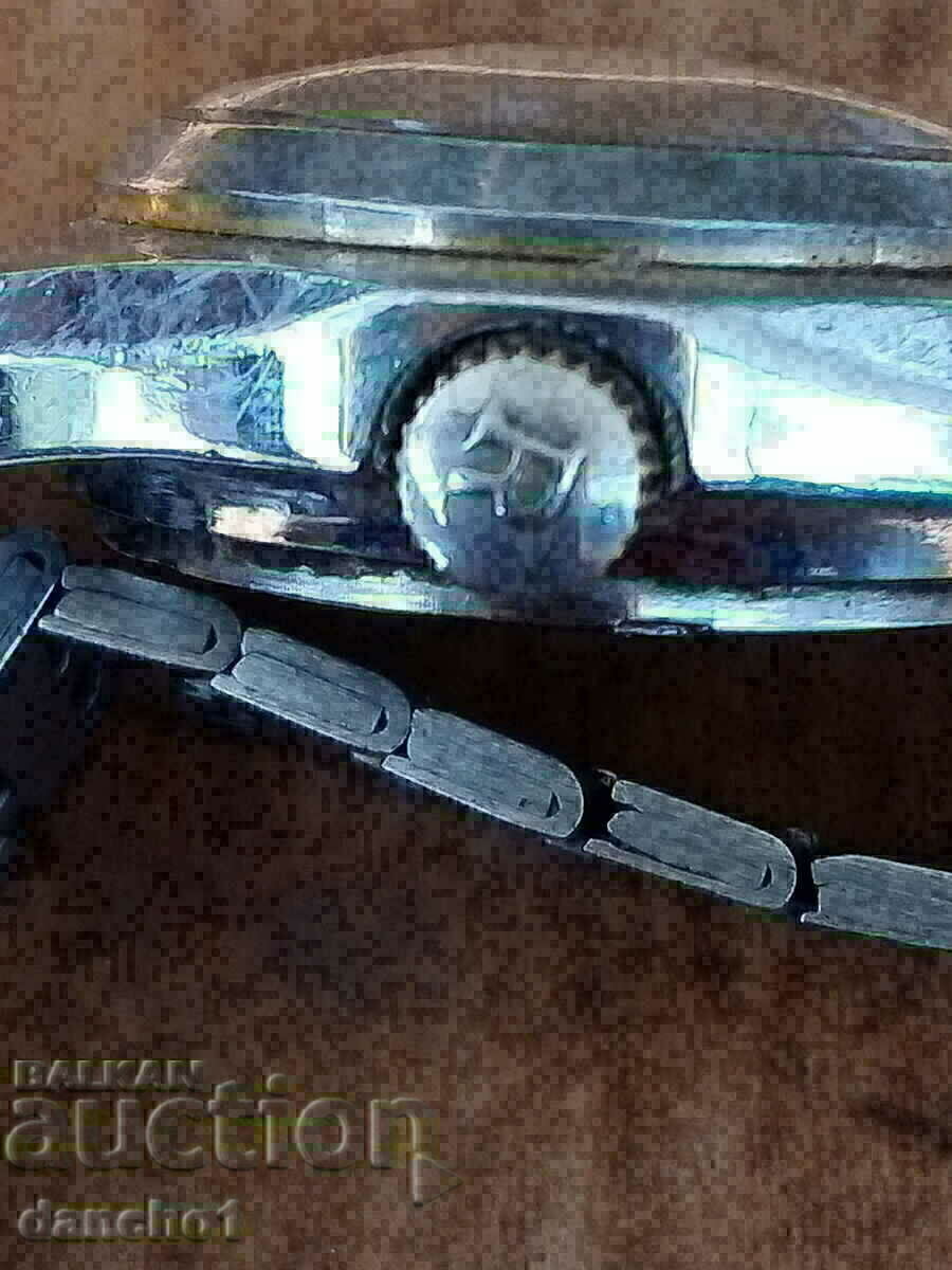 Delivery of RIVOLI watch Delivery of RIVOLI watch