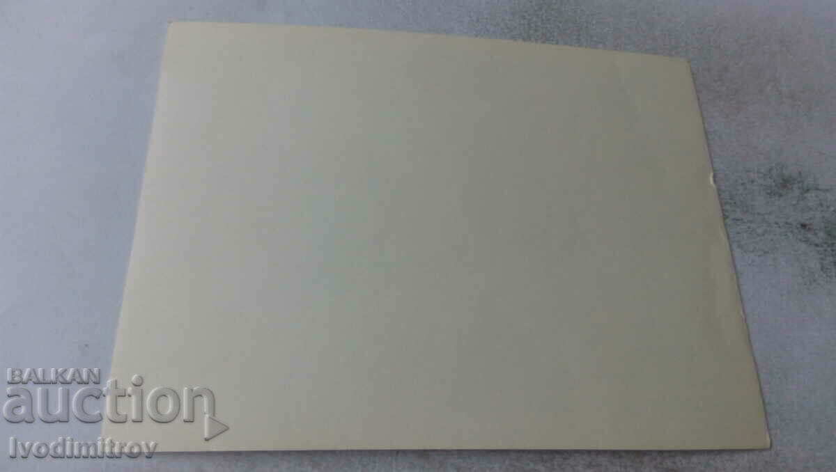 Photo A man and three women at a demonstration with price 1.45 BGN | € 0.74 Photo A man and three women at a demonstration with price 1.45 BGN | € 0.74