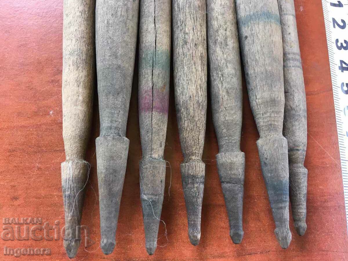 Auction SPINDLE OLD HURKA YARN BOBBIN WOOD-7 PCS Auction SPINDLE OLD HURKA YARN BOBBIN WOOD-7 PCS