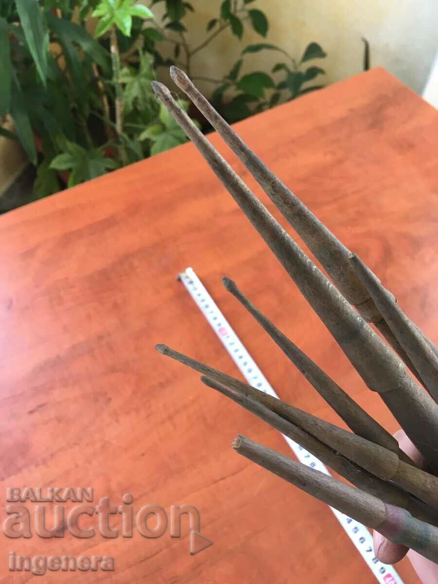 SPINDLE OLD HURKA YARN BOBBIN WOOD-7 PCS - 5 SPINDLE OLD HURKA YARN BOBBIN WOOD-7 PCS - 5