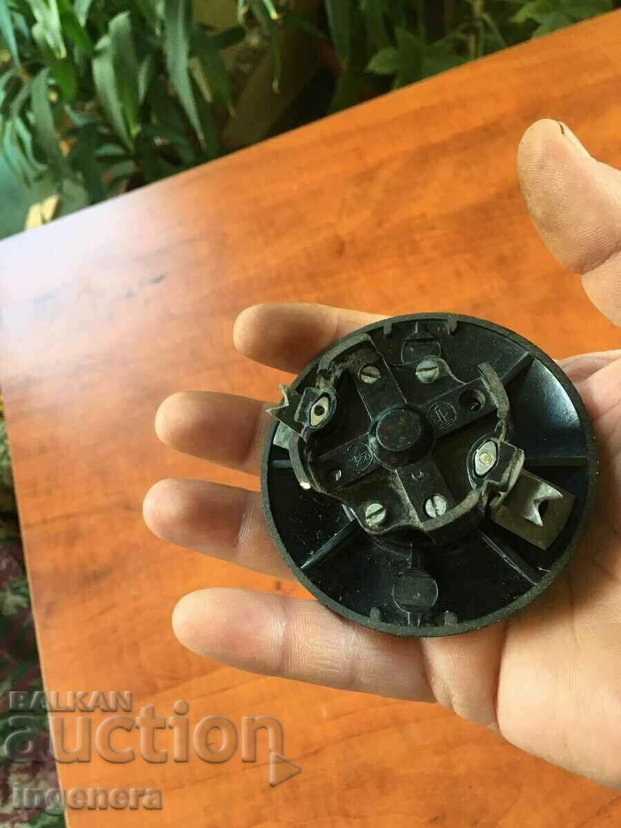 Delivery of ELECTRIC WRENCH RETRO BAKELITE Delivery of ELECTRIC WRENCH RETRO BAKELITE