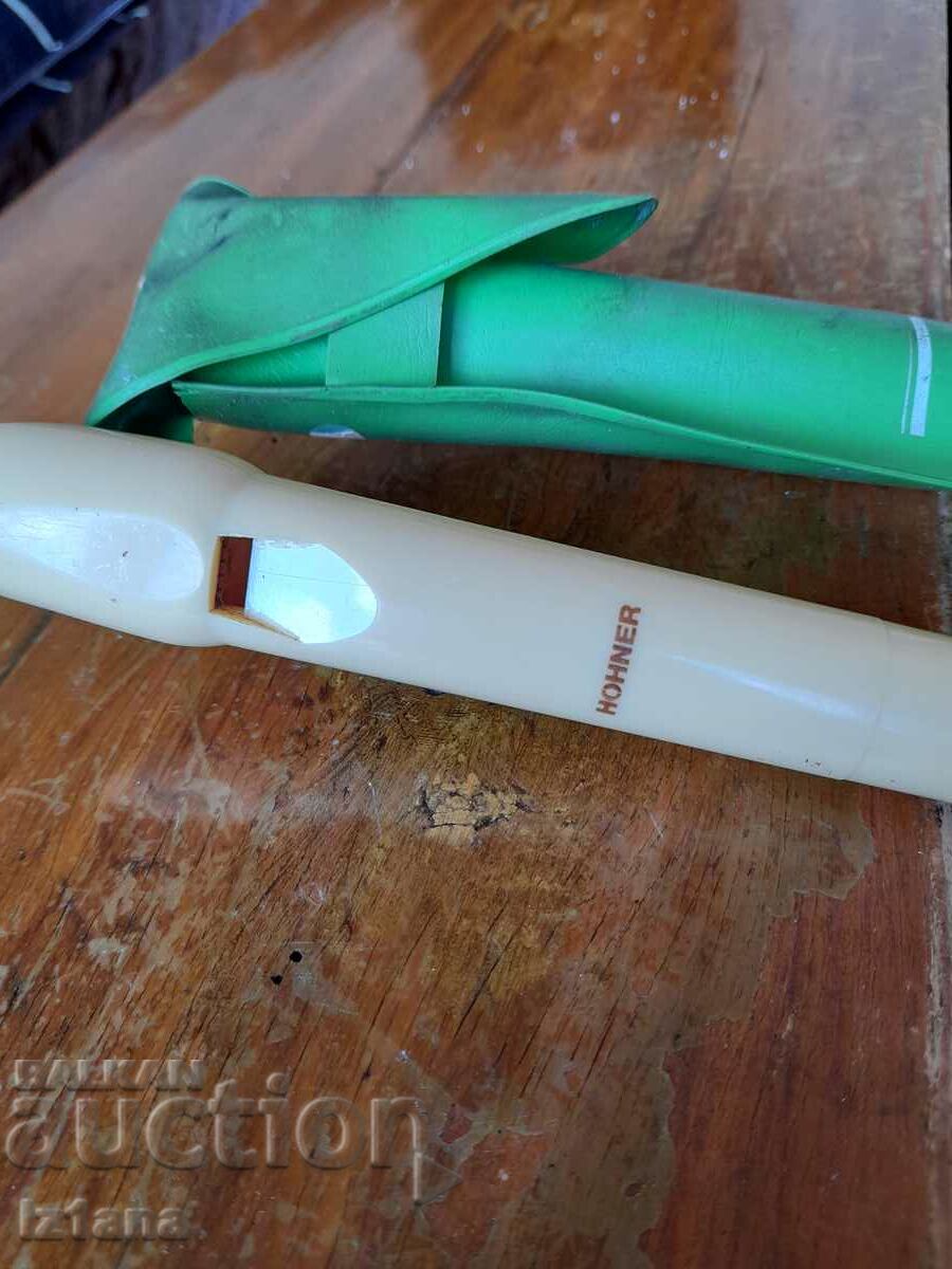 Delivery of Old Hohner Melody recorder Delivery of Old Hohner Melody recorder