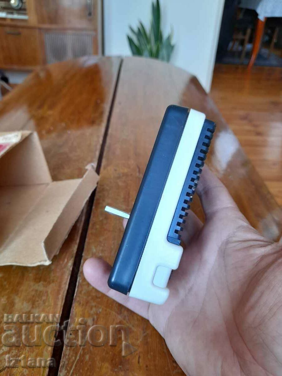 Auction  Old radio point, loudspeaker Electronics