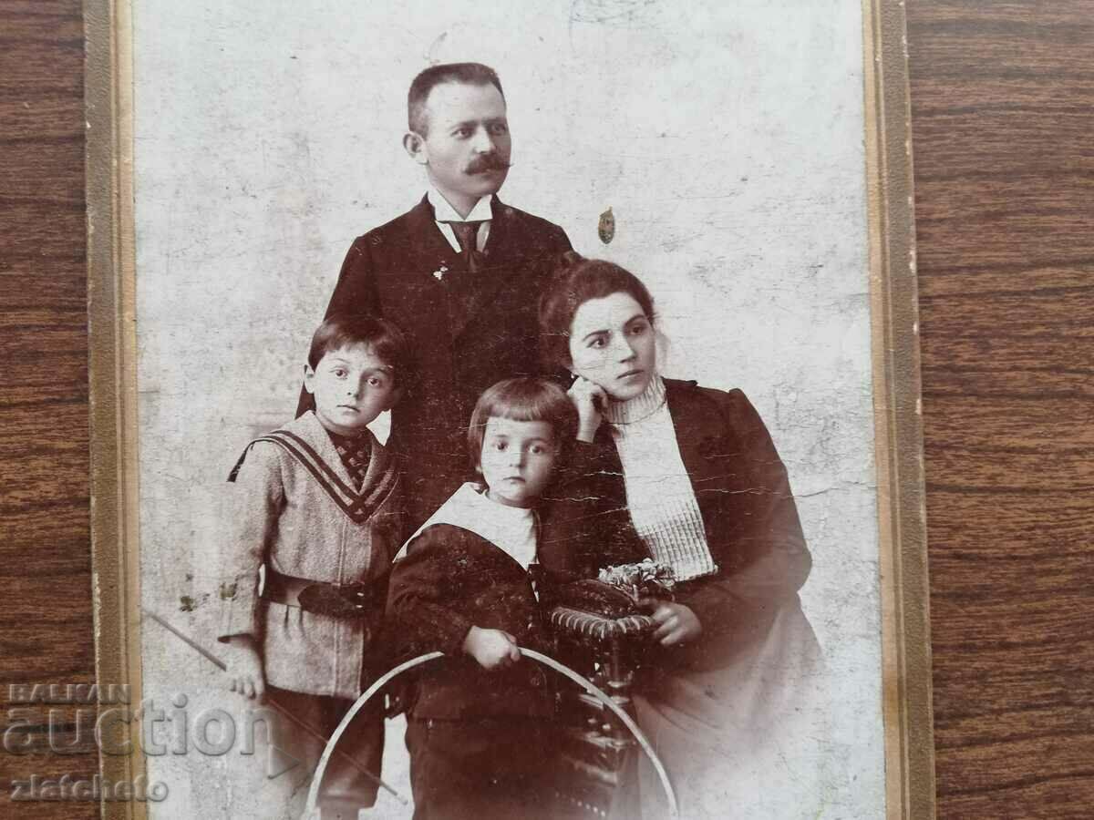 Delivery of Old photo cardboard - studio Ivan Kararastoyanov Delivery of Old photo cardboard - studio Ivan Kararastoyanov