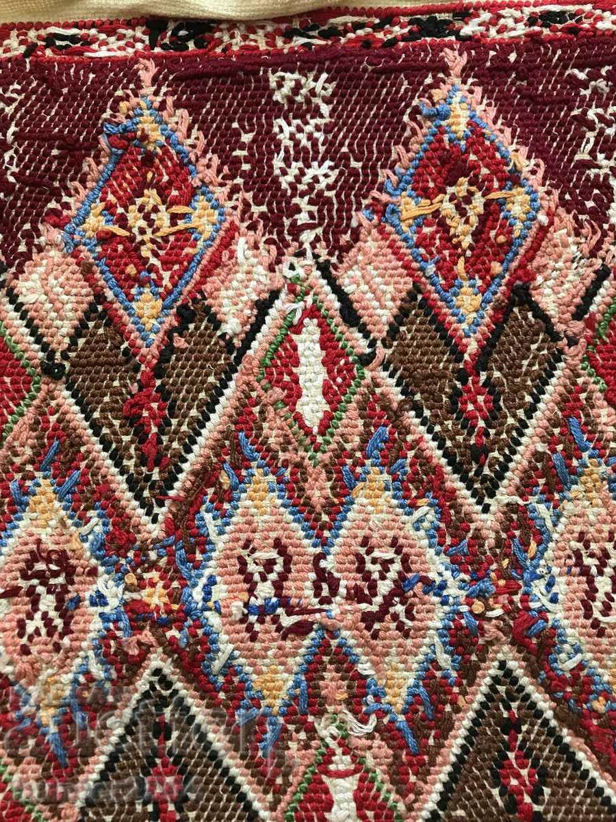 Auction Suitcase, path, pillow-75/45 cm Auction Suitcase, path, pillow-75/45 cm