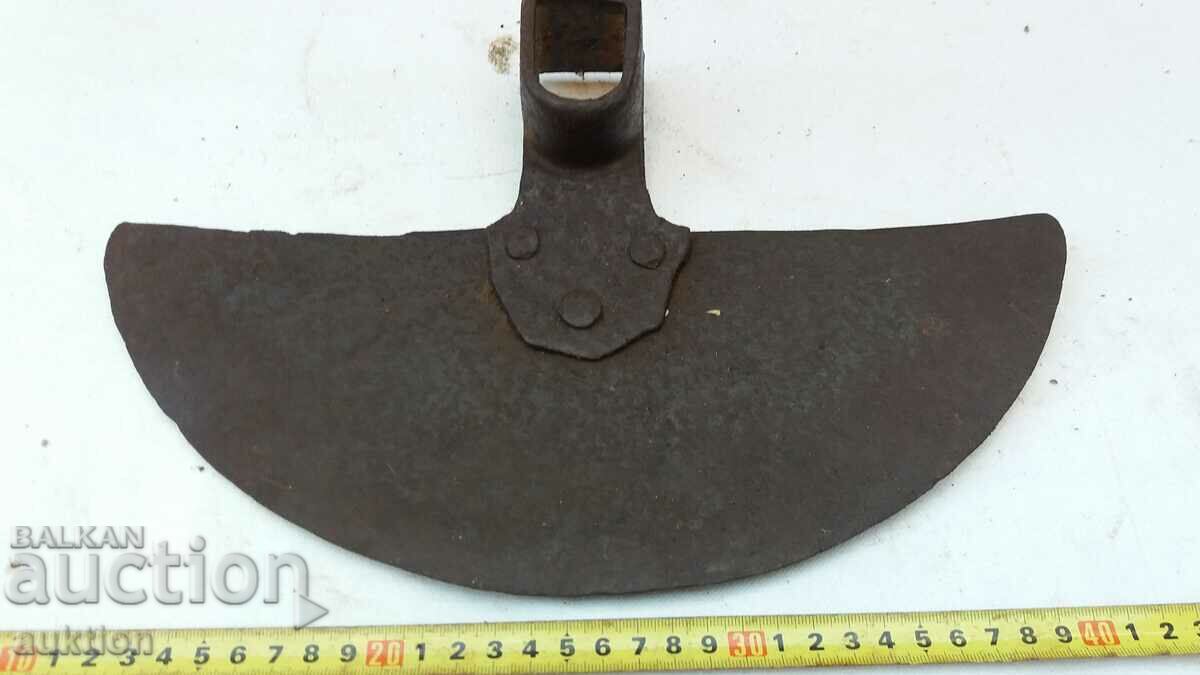 Delivery of FORGED RENAISSANCE HOE, TOOL, BLADE Delivery of FORGED RENAISSANCE HOE, TOOL, BLADE