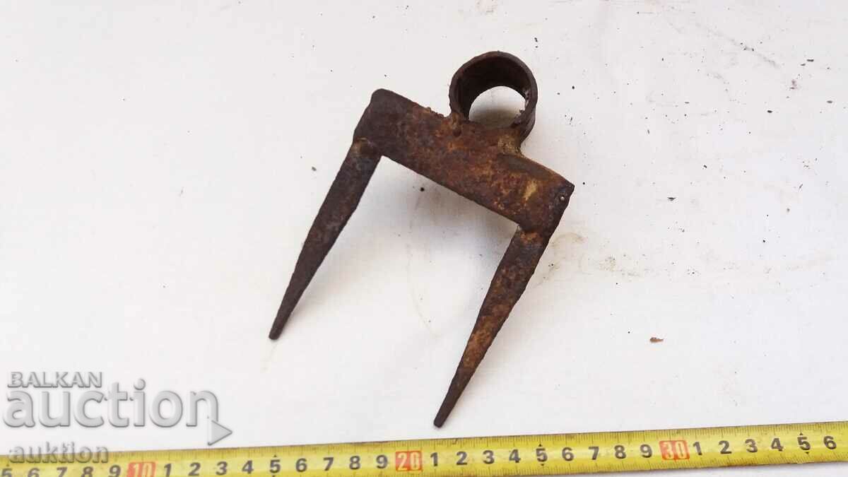 MILITARY INSTRUMENT, HOE with price 3.99 BGN | € 2.04