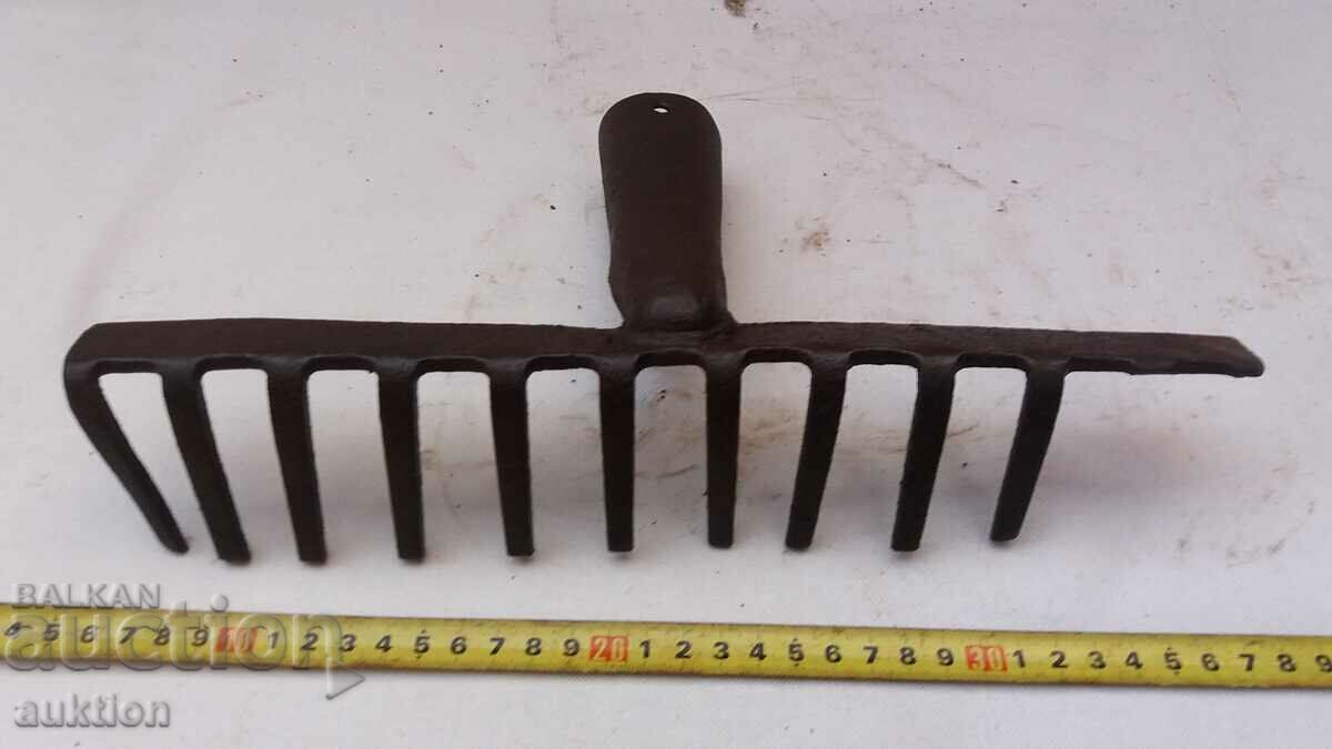 FORGED RENAISSANCE RAKE, TOOL with price 4.99 BGN | € 2.55 FORGED RENAISSANCE RAKE, TOOL with price 4.99 BGN | € 2.55