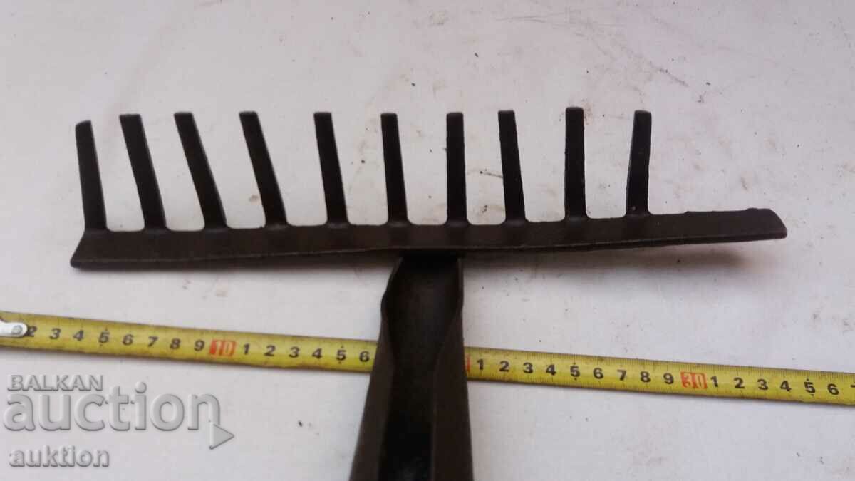 FORGED RENAISSANCE RAKE, TOOL - 5 FORGED RENAISSANCE RAKE, TOOL - 5