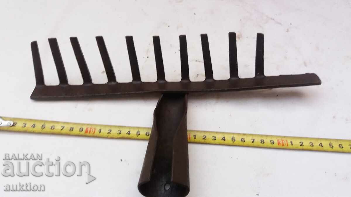 FORGED RENAISSANCE RAKE, TOOL - 6 FORGED RENAISSANCE RAKE, TOOL - 6