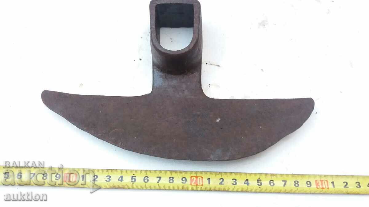 MASSIVE HORSE MOVIE - 7