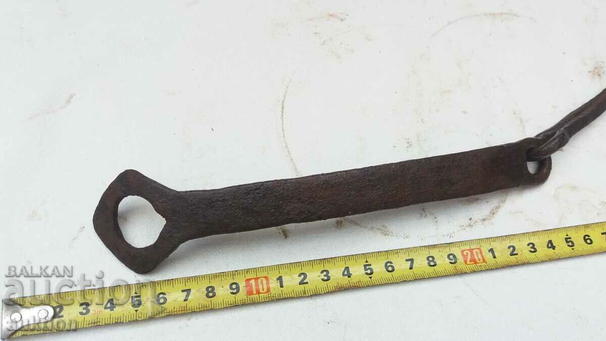 Auction WROUGHT RENAISSANCE GATE LOCK - REVIVAL Auction WROUGHT RENAISSANCE GATE LOCK - REVIVAL