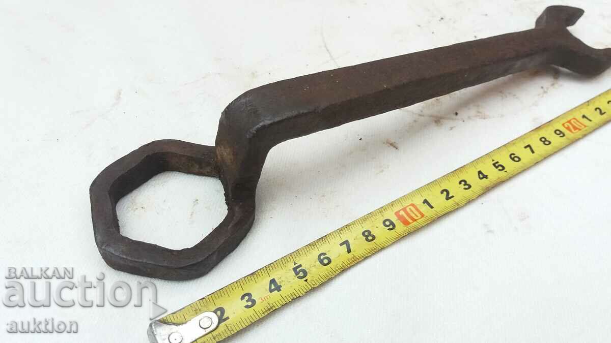 Auction  FORGED KEY OF PHAETON, WAGON, TWO WHEELER