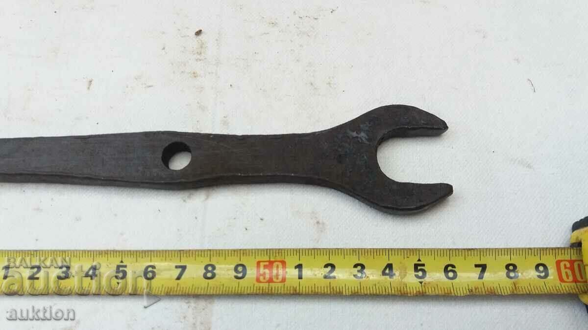 SOC. STEEL WHEEL WRENCH with price 1.89 BGN | € 0.97 SOC. STEEL WHEEL WRENCH with price 1.89 BGN | € 0.97