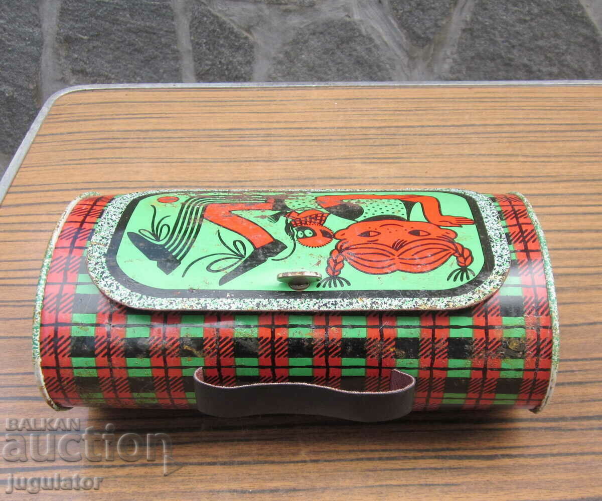 old metal tin toy Pippi food box with price 30.00 BGN | € 15.34 old metal tin toy Pippi food box with price 30.00 BGN | € 15.34