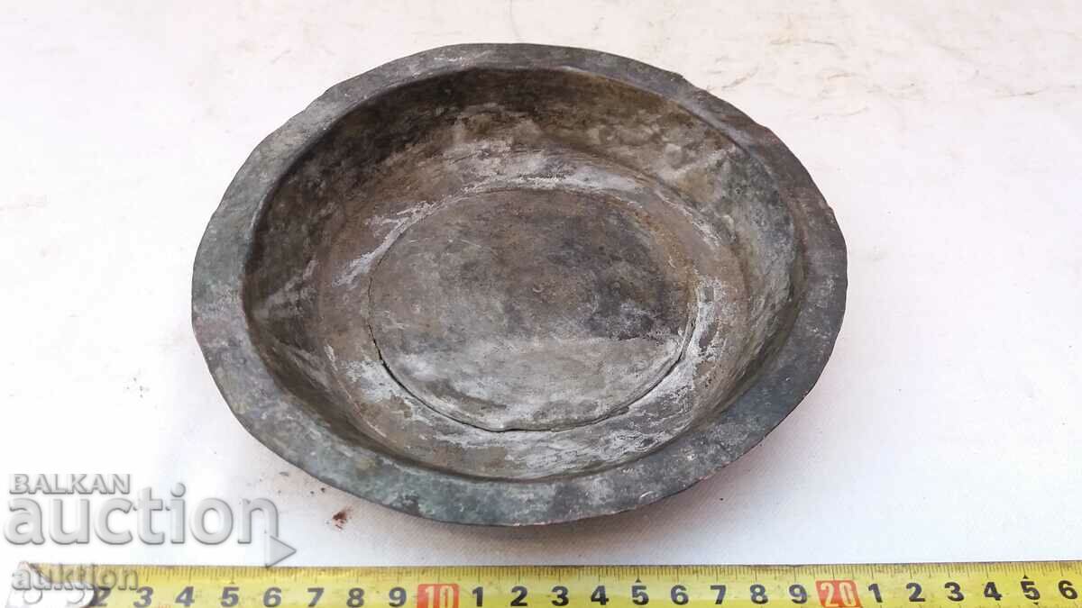 BOL, TAVĂ, PLĂUTĂ DE REVIERE FORJATĂ cu preț 11.99 BGN | € 6.13 BOL, TAVĂ, PLĂUTĂ DE REVIERE FORJATĂ cu preț 11.99 BGN | € 6.13