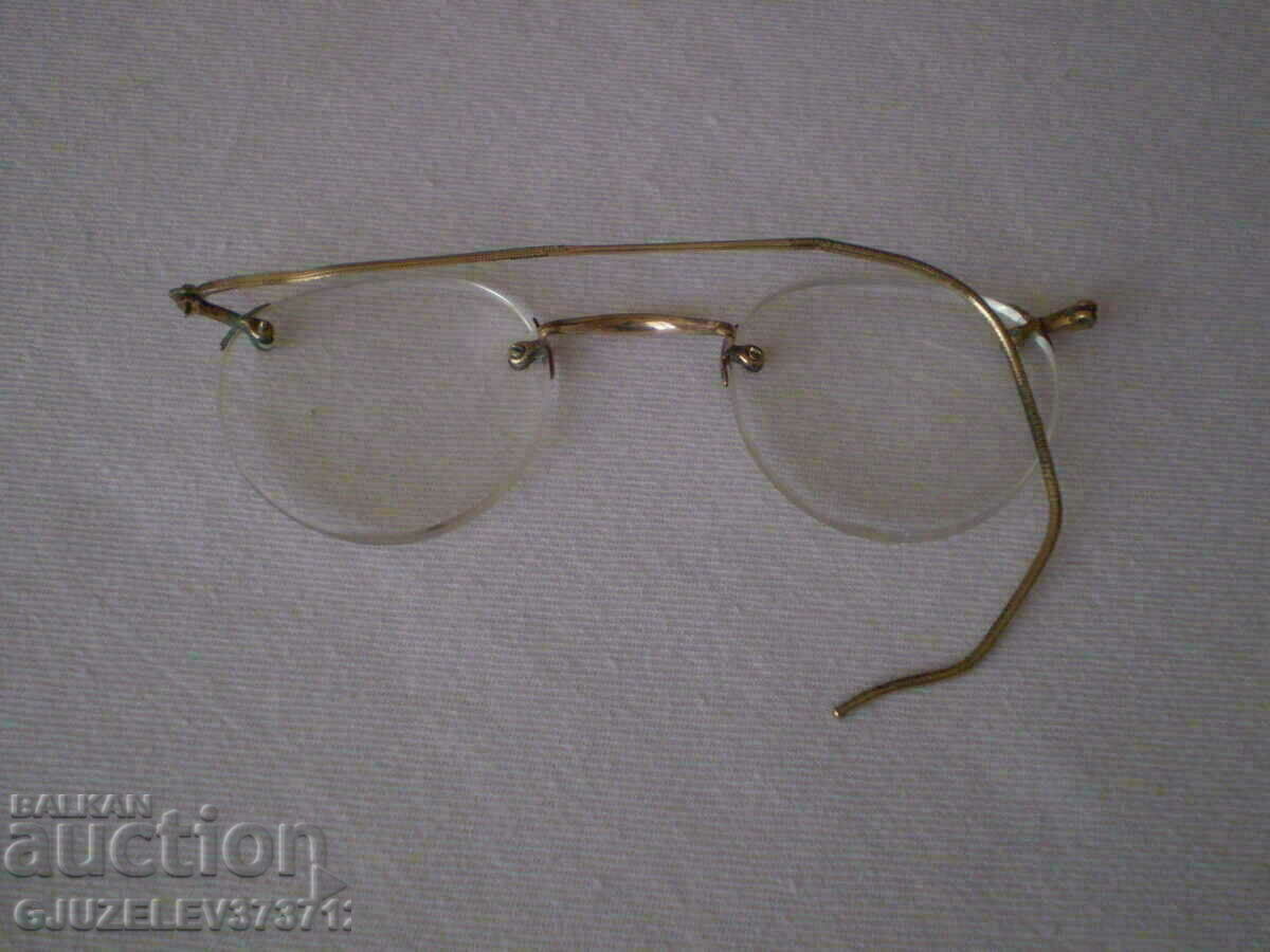 Delivery of antique collectible glasses gold plating Delivery of antique collectible glasses gold plating