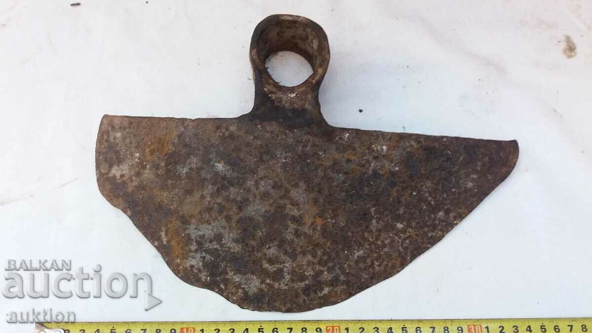 WROUGHTED PICK, DROP with price 3.99 BGN | € 2.04 WROUGHTED PICK, DROP with price 3.99 BGN | € 2.04