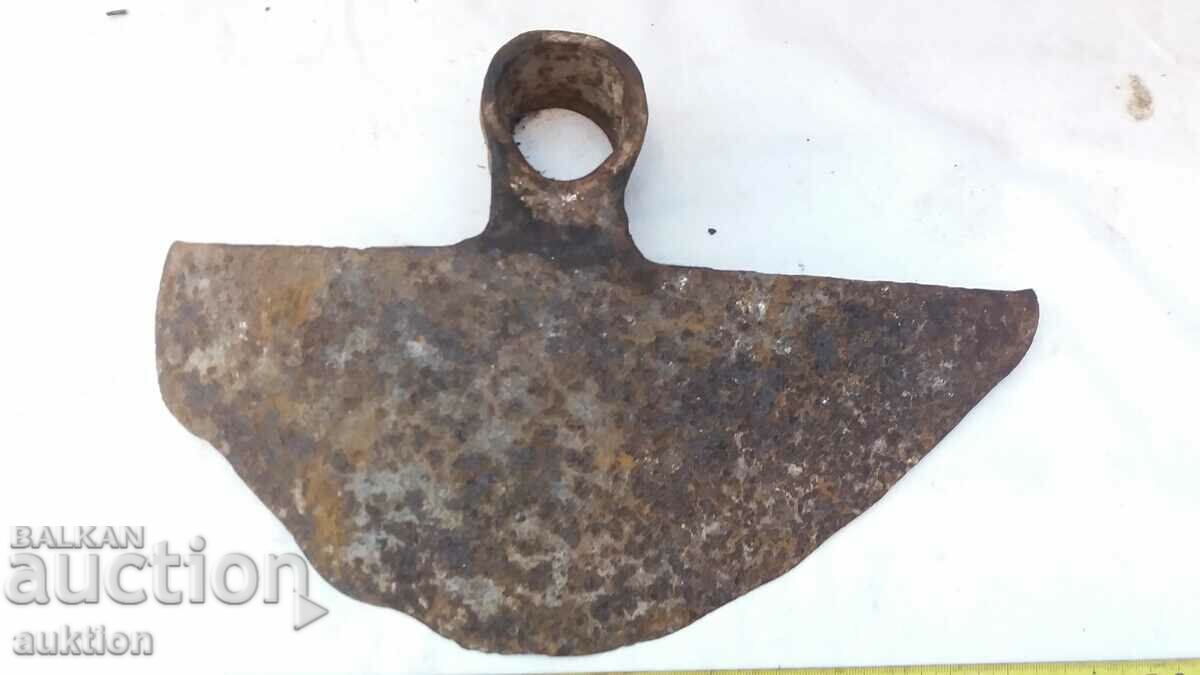 Auction WROUGHTED PICK, DROP Auction WROUGHTED PICK, DROP