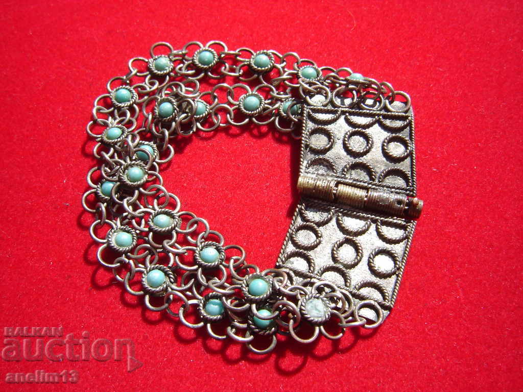 STARA GRIVNA with price 20.00 BGN | € 10.23 STARA GRIVNA with price 20.00 BGN | € 10.23