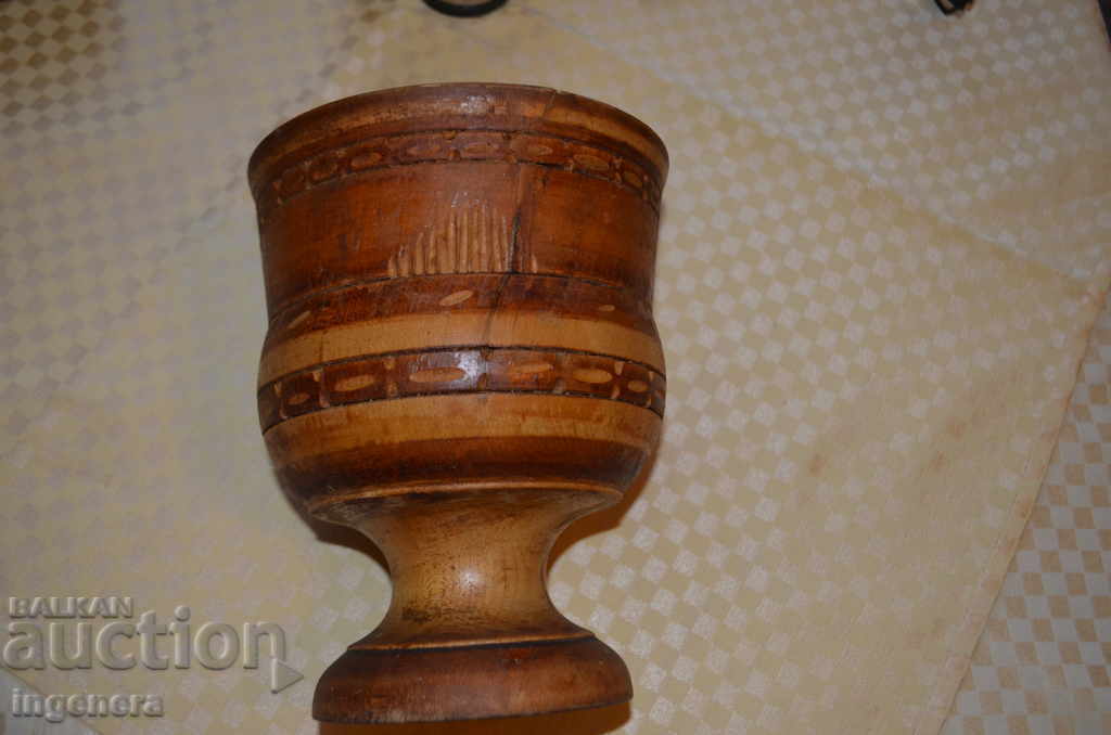 LARGE WOODEN CUP CHAESE, HAVANCHE VASE WOODWORK