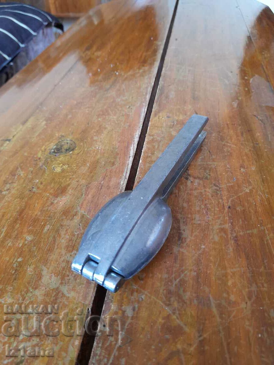 Old kitchen tool, press, mold with price 15.00 BGN | € 7.67 Old kitchen tool, press, mold with price 15.00 BGN | € 7.67