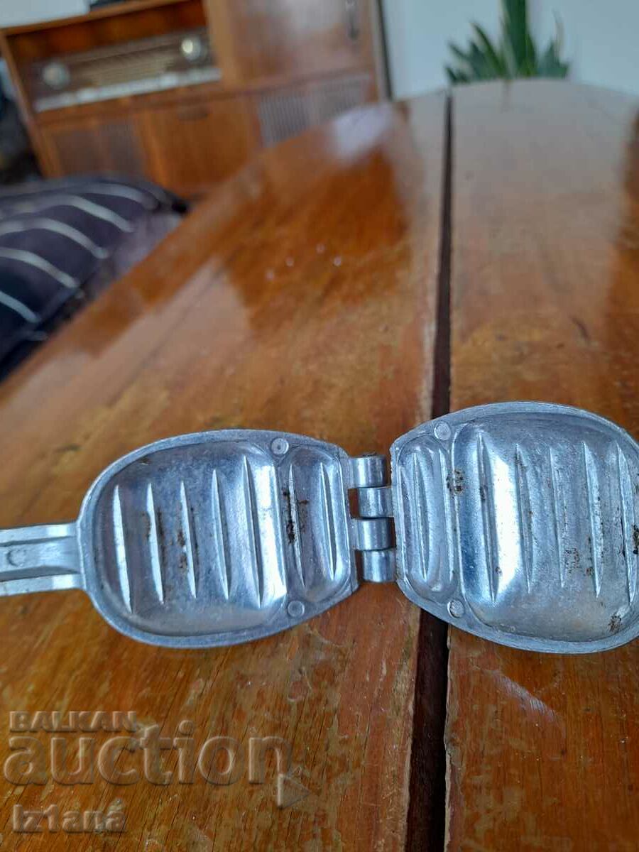 Old kitchen tool, press, mold - 6 Old kitchen tool, press, mold - 6