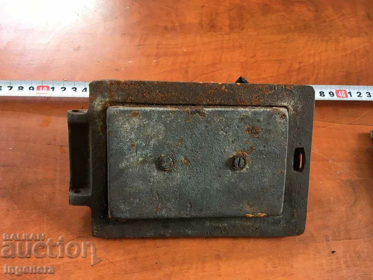 Auction ENAMELED VULCAN WOOD STOVE DOOR Auction ENAMELED VULCAN WOOD STOVE DOOR