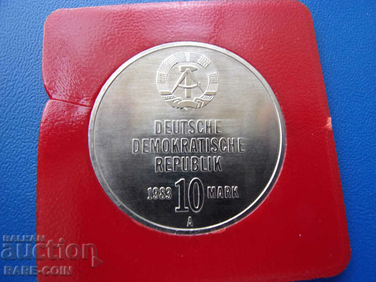 RS(43) GDR 10 Timbre 1983 cu certificat UNC Rare cu preț € 7.67 | 15.00 BGN