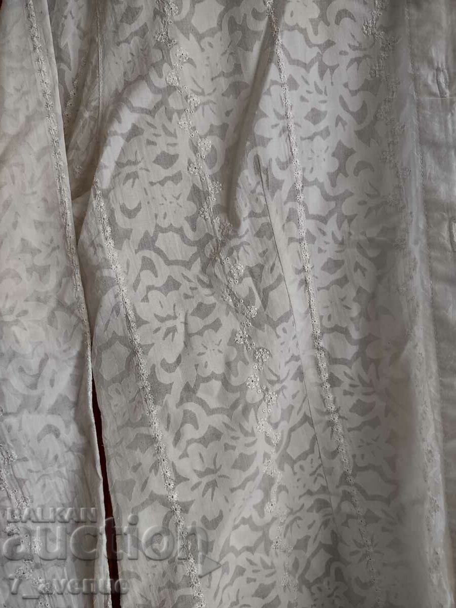 Blouse, shirt chic, elegant DjKv 09/22/2022 with price 35.00 BGN | € 17.90 Blouse, shirt chic, elegant DjKv 09/22/2022 with price 35.00 BGN | € 17.90