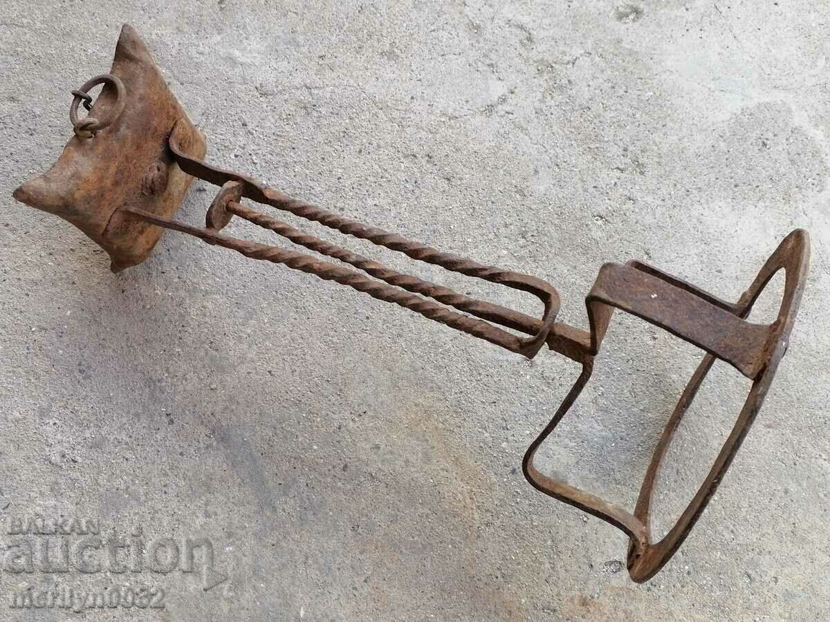 Delivery of Ancient Candlestick 18th Century Wrought Iron Lamp Primitive Delivery of Ancient Candlestick 18th Century Wrought Iron Lamp Primitive