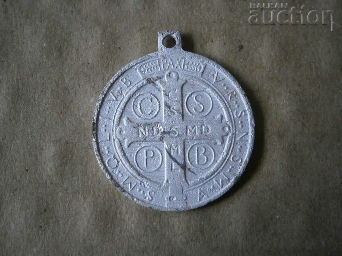 mini old Catholic CHRIST medallion - 7
