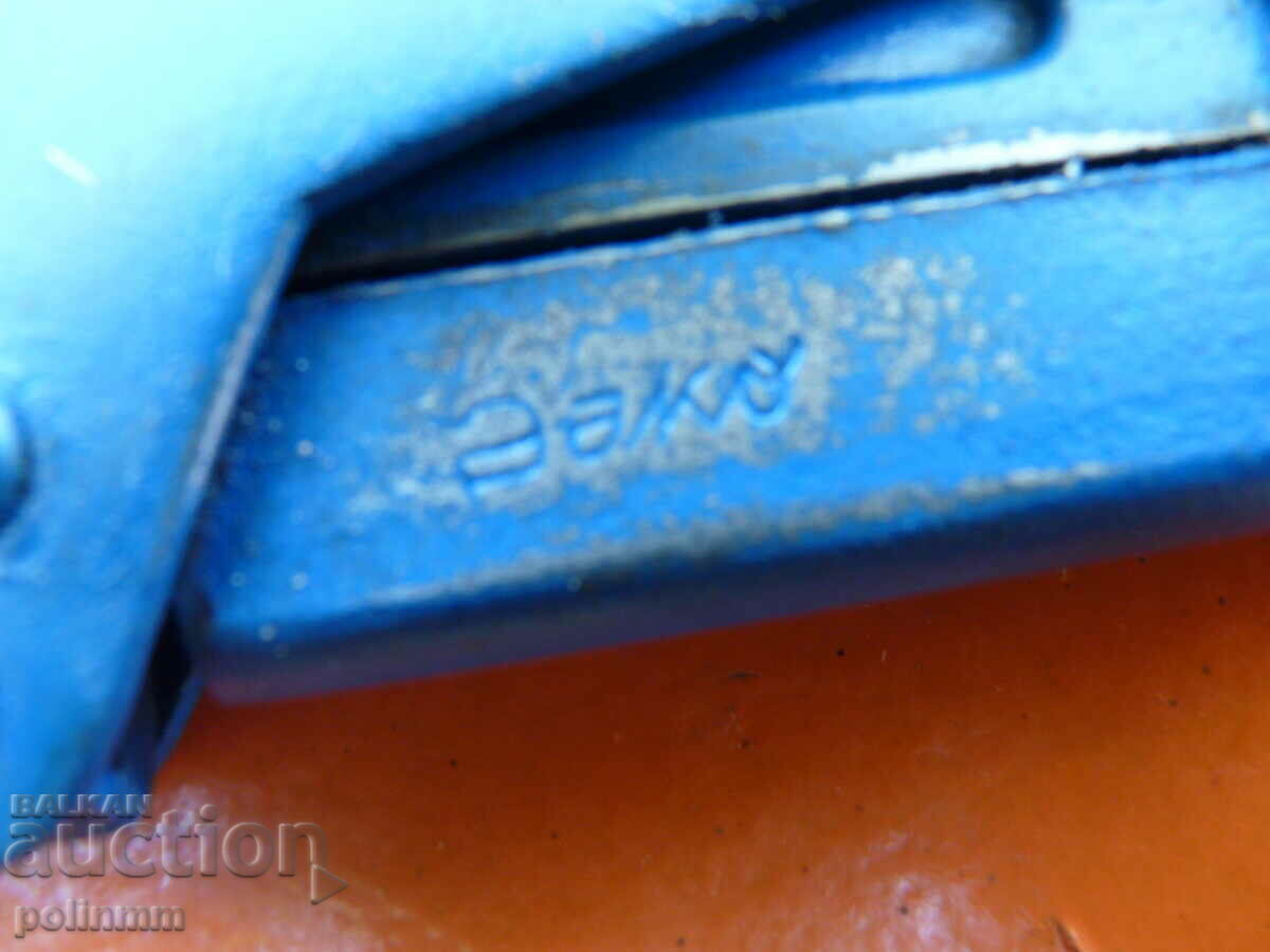 German moving key - DAKO with price 60.00 BGN | € 30.68 German moving key - DAKO with price 60.00 BGN | € 30.68