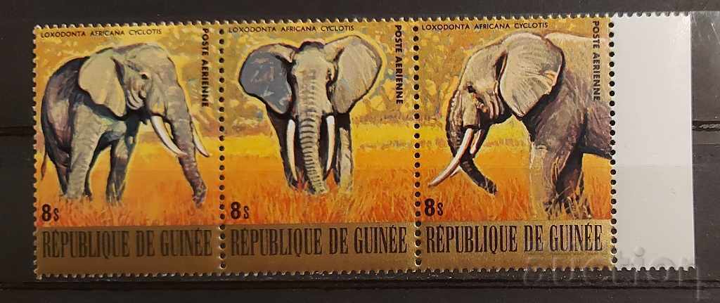 Guinea 1977 Fauna / Animals / Elephant Gold MNH