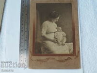 Снимка картон Майка с дете Фото Бургас МАНЧЕВА НШП