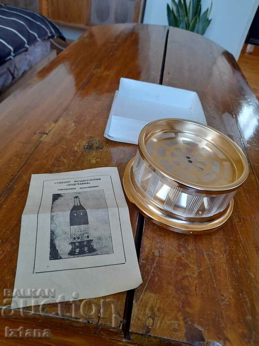 Vechi suport pentru sticle muzicale cu preț 30.00 BGN | € 15.34