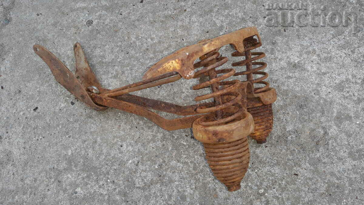 antique leather bicycle wheel seat - 7