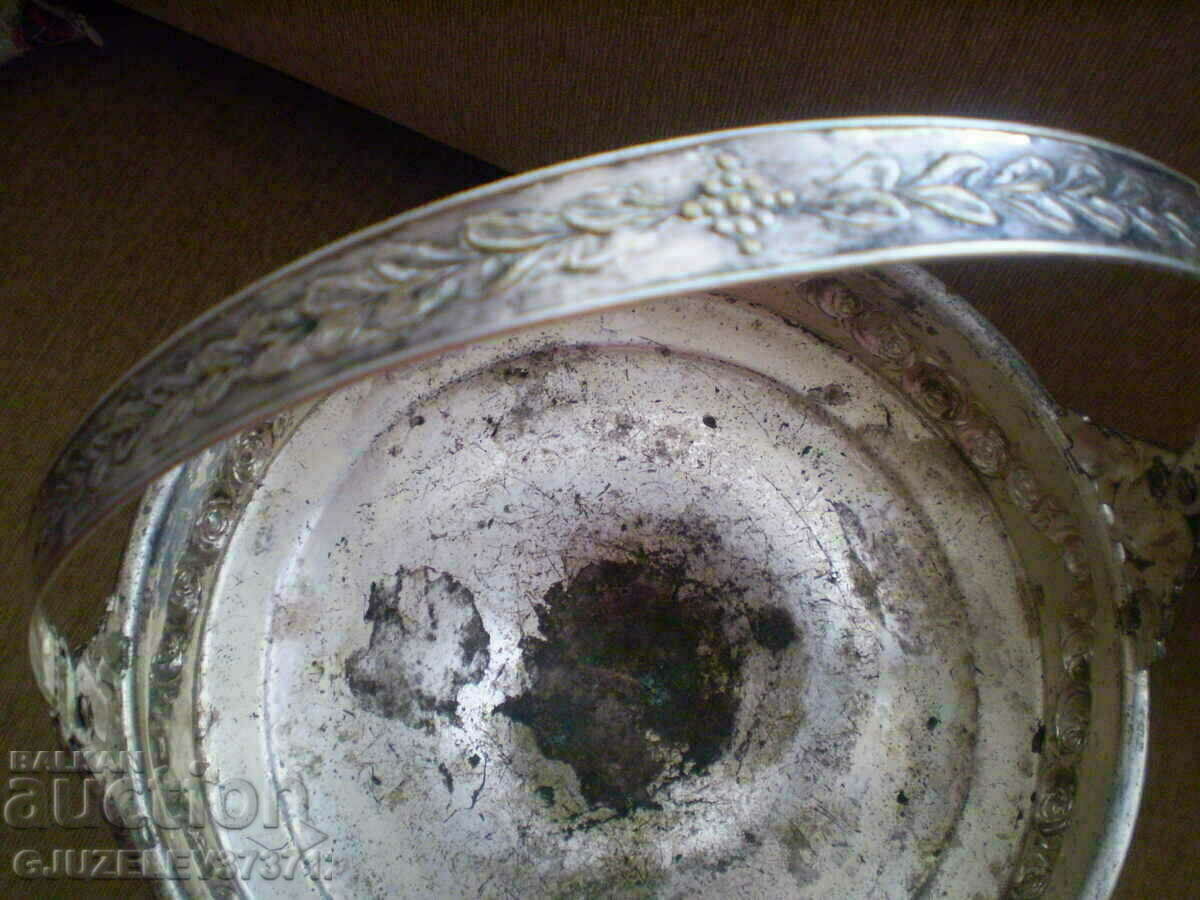 Auction Germany 19th Century Antique Large Fruit Bowl Auction Germany 19th Century Antique Large Fruit Bowl