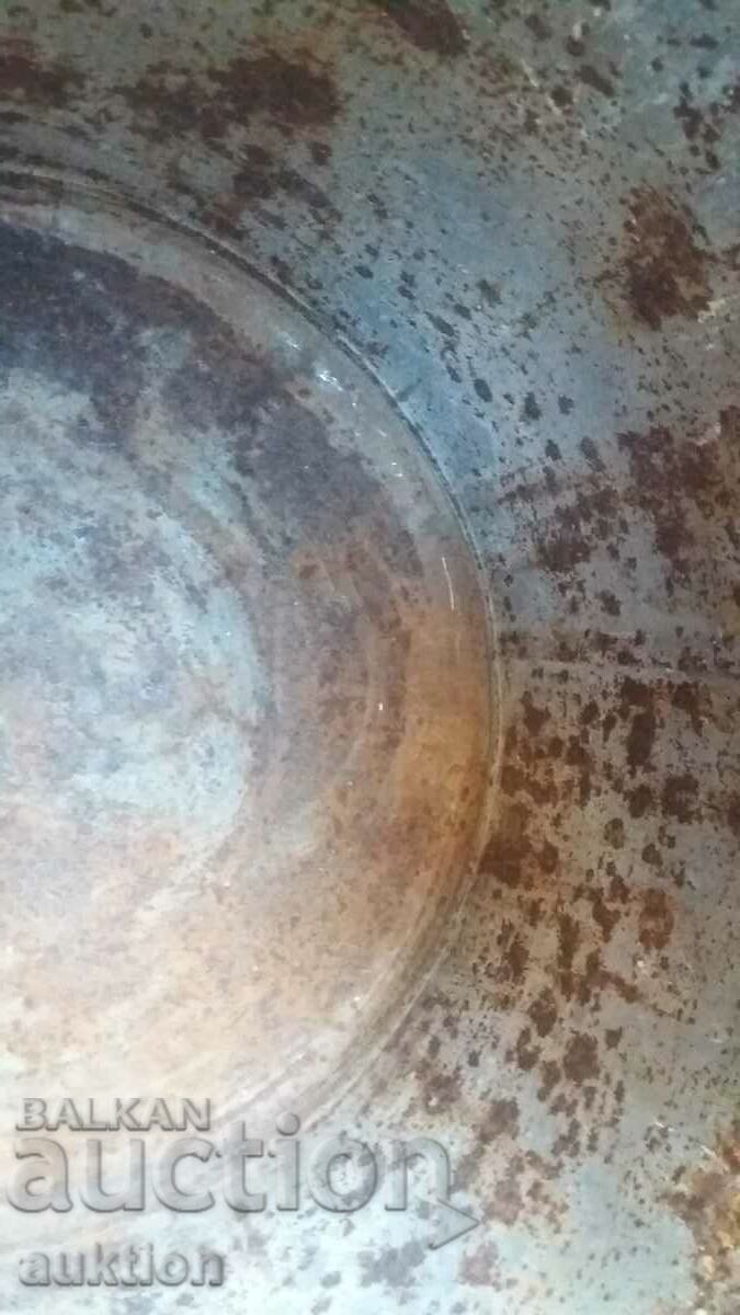 МАСИВЕН ОГРОМЕН ГЮМ ЗА МЛЯКО - 40 ЛИТРА - 6 МАСИВЕН ОГРОМЕН ГЮМ ЗА МЛЯКО - 40 ЛИТРА - 6