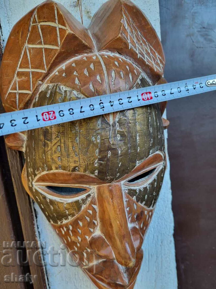 The huge African mask with price 80.00 BGN | € 40.90 The huge African mask with price 80.00 BGN | € 40.90
